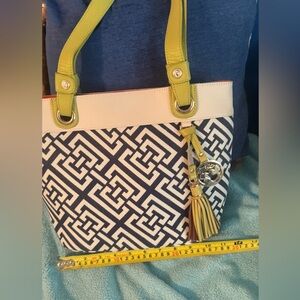 SPARTINA 449 Navy Geo Print Tote Bag with Lime Accents